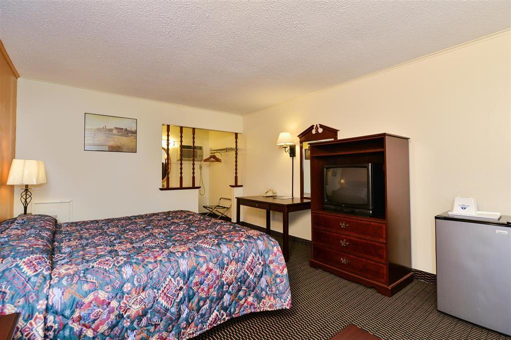 Soudersburg Inn & Suites Lancaster Ronks Room photo